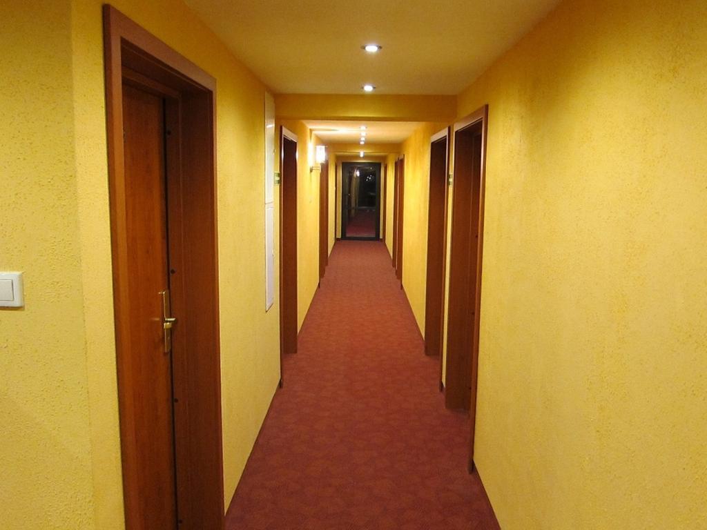 Resort Piaseczno Rozpłucie Kültér fotó